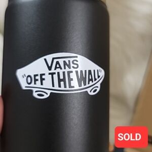 NIB Limited Edition Hydro Flask x Vans 24oz Bottle w/ Straw Cleaner and Tablets